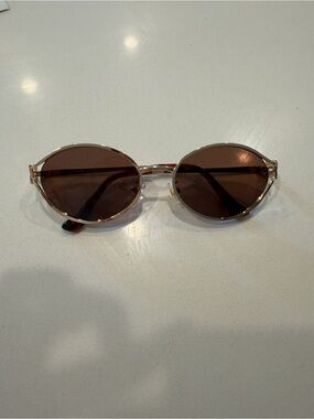 Round Brown Lens Sunglasses with Gold Frame